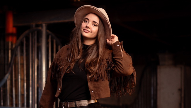 Americana | Alina Sebastian