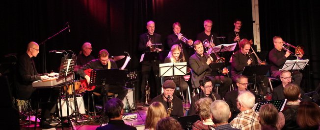 10. DAZZ | Christoph Schöpsdau Bigband